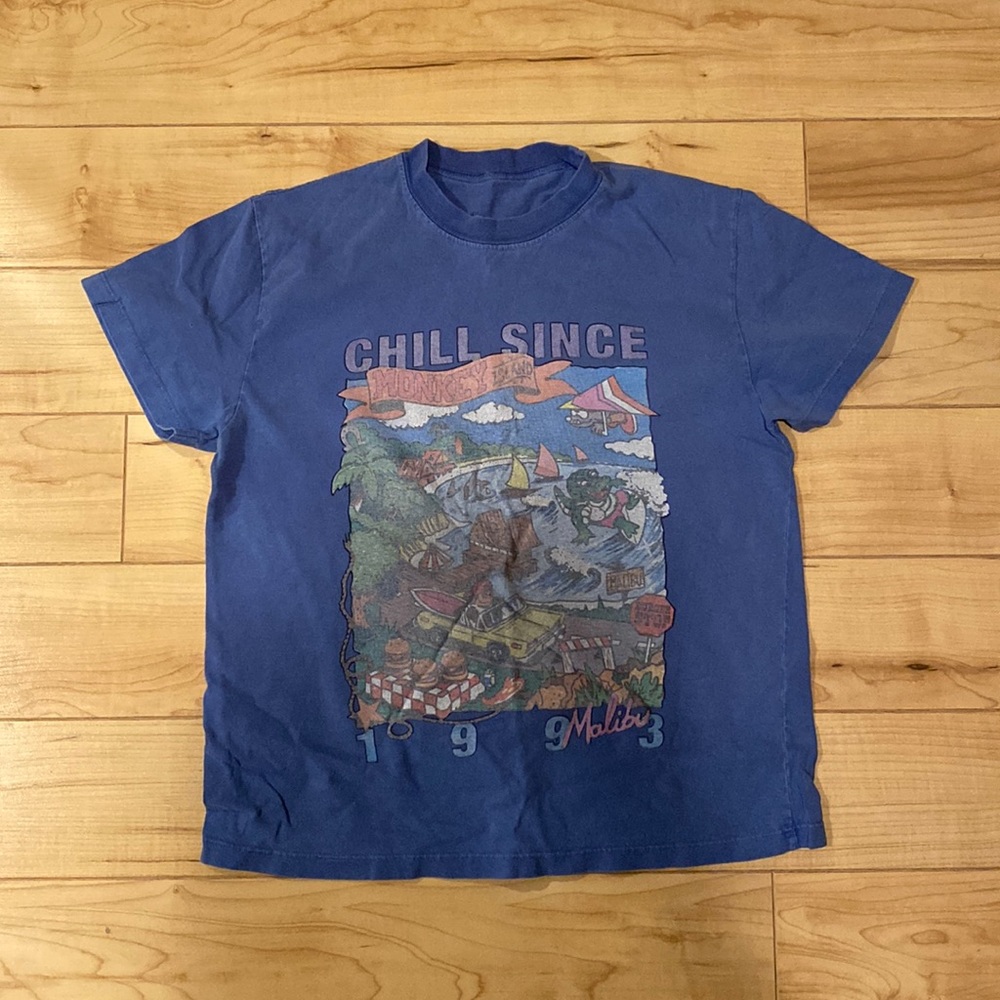 Brandy Melville Tshirt (Chill Since)